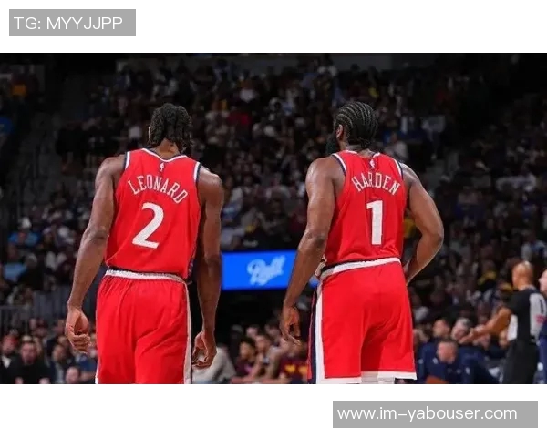 快船本赛季两次客场送球员回家上次是与保罗告别的深意解析