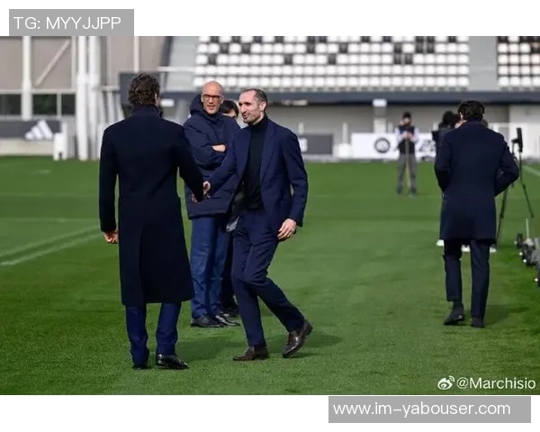 尤文图斯老板约翰埃尔坎现场督训全力备战国米与欧冠赛事