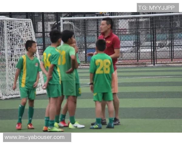 布朗谈球队信念：学习与成长助力球员提升表现